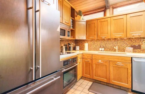 Northwest Akron House | Iconic Mid-Mod West Akron Home Amazing Location!
