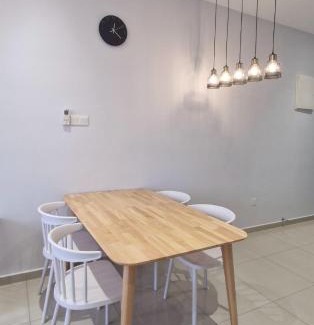 Kampung Sungai Nibong Apartment | Iconic Regency by BNB4U