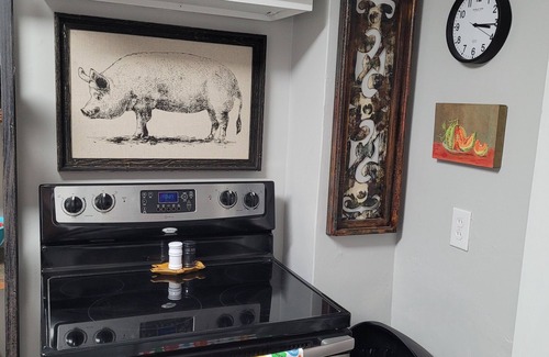 Glasgow Cottage | IDA'S COTTAGE.nClose to caves and lakes.nBeautiful decor.nSimply the best!nn