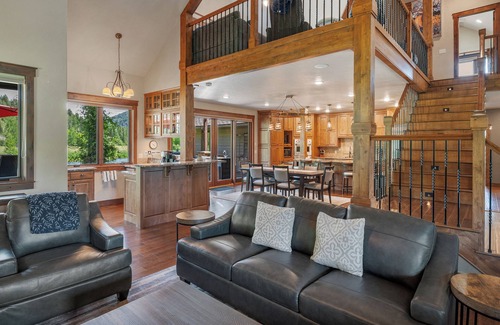 Sandpoint House | Idaho Club Fairway Custom Home with Hot Tub