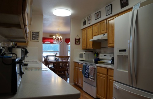 Harrison House | Idaho Lake Retreat - Home on Lake Coeur d' Alene!
