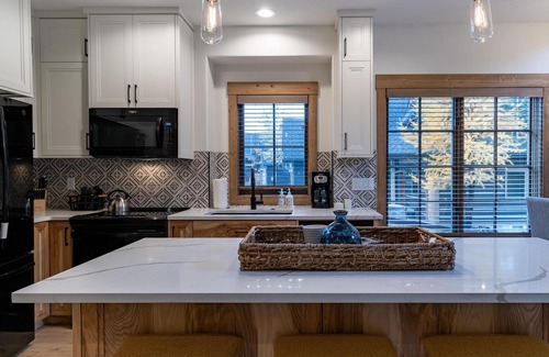 Tamarack Resort House | Ideal 2 Bedroom Townhome | Ski in/Ski Out