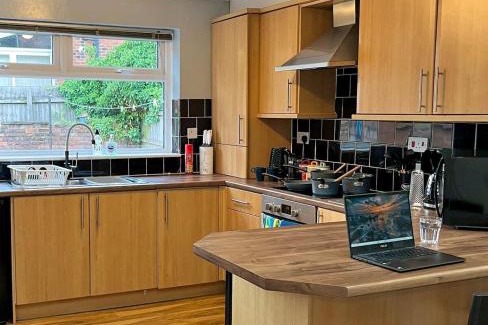 Farington House | Ideal 3-bedroom home to stay in Leyland
