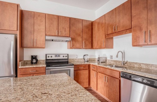 Cambridge Apartment | Ideal Alewife 2BR w/Gym & W/D, nr Shopping & T, by Blueground