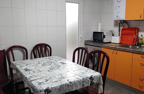 Oeste Apartment | IDEAL APARTMENT FOR GROUPS. NEXT TO THE CENTER. WIFI
