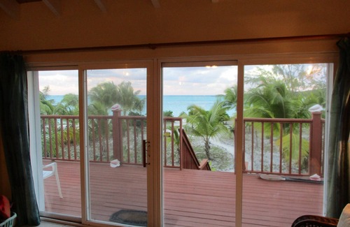 Great Exuma Apartment | IDEAL BEACHFRONT APARTMENT at HOOPERS BAY, Spacious 3 Bed/3 Bath for 6+