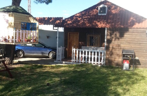 La Puebla de Cazalla House | ideal bungalow for families with children, parking and sports courts