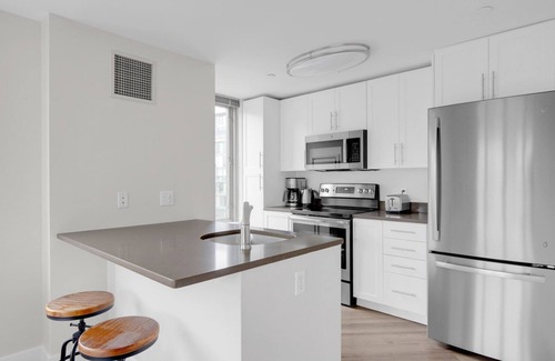 East Cambridge Apartment | Ideal East Cambridge 1BR w/W/D & Gym, steps from Train, by Blueground