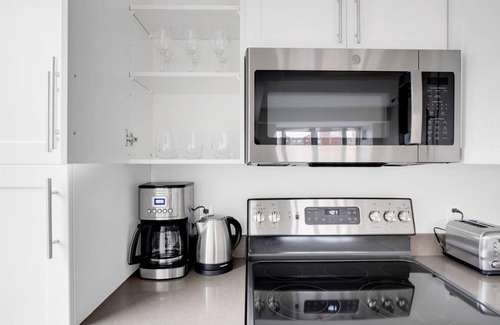 East Cambridge Apartment | Ideal East Cambridge 1BR w/W/D & Gym, steps from Train, by Blueground