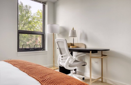 Evanston Apartment | Ideal Evanston 1BR w/ Pool & Gym, walk to Northwestern, by Blueground