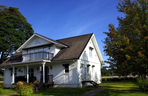 Hagfors Municipality Villa | Ideal family getaway in a charming villa along the Klarälven river