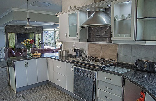 Ramsgate South House | IDEAL Family Holiday Home/8-bedroom house in Ramsgate with calming sea views