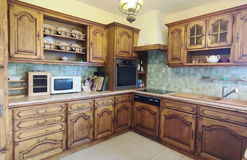 (le) Mesnil Hue House | Ideal family home, 2 mm from the beach and 5 mm from shops.
