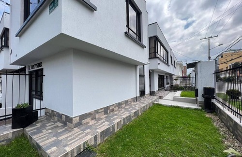 Calle 26 House | IDEAL FAMILY HOME, CLOSE TO THE AIRPORT