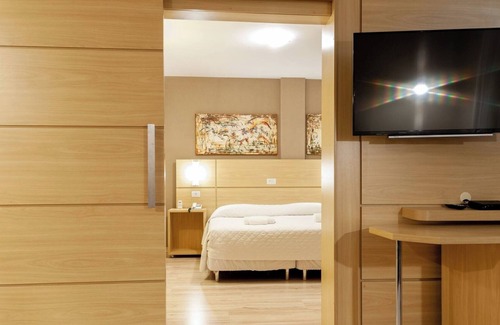 Matriz Hotel | Ideal Family Suite Stay for Both Relaxing Days and Urban Adventures