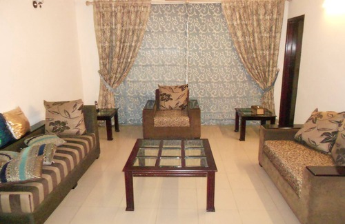 Dhaka Apartment | Ideal for a professional or a tourist .