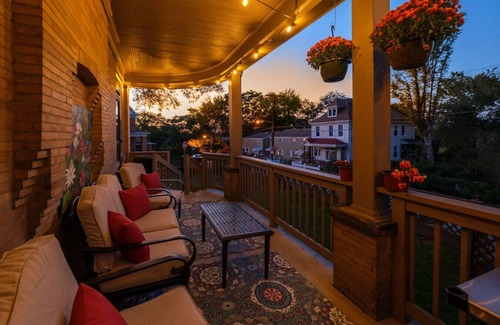 Crafton Apartment | Ideal For Big Groups! Sleeps 17