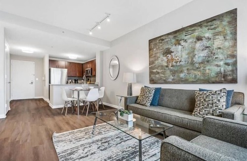 Hudson Exchange Apartment | Ideal for Commuters | nrr PATH, rail & ferry | Jersey City
