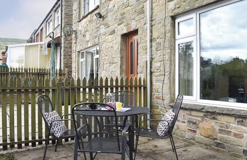 Gayle Cottage | Ideal for couples or a small group of friends.