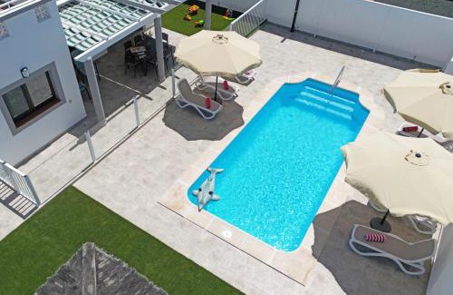 Caleta de Fuste Villa | Ideal for family holidays, near beach and golf- Casa James