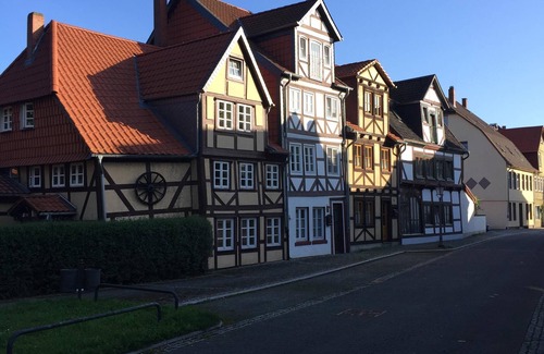 Peine House | Ideal for fitters, trade fair or vacation - 4 rooms, 2 bathrooms, 4 persons or 4 couples