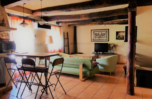 Erias Cottage | IDEAL FOR GROUPS OF 6/8 PEOPLE, 3 Bedrooms