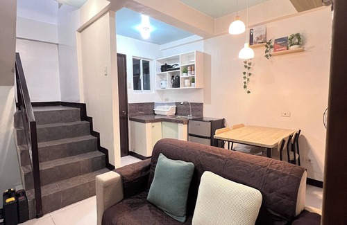 Naga Apartment | Ideal for Long Stay 2 Bedrooms, 2-Storey Unit w/Complete Amenities & Accesible