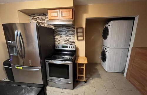 Detroit House | Ideal for monthly stays. Short term rentals will receive 20% off booking.