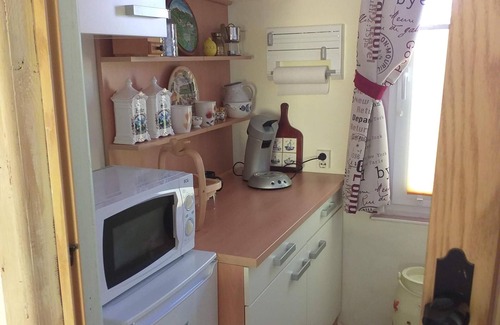 Starkenberg Apartment | ideal for trips to Altenburger Land, to Leipzig and Gera