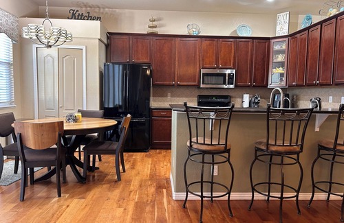 Wolf Ranch House | Ideal Get Away for Friends and Family and bring the pets