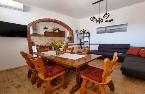 Popovici Villa | Ideal getaway vacation near Dubrovnik, private pool,family & group vacation
