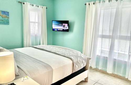 Grace Bay Hotel | Ideal Grace Bay Location in a Beachfront resort. Build Sandcastles or just Chill