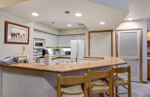 Steamboat Springs Condo | Ideal home for family or couples w/large pool & hot tub - slopes nearby