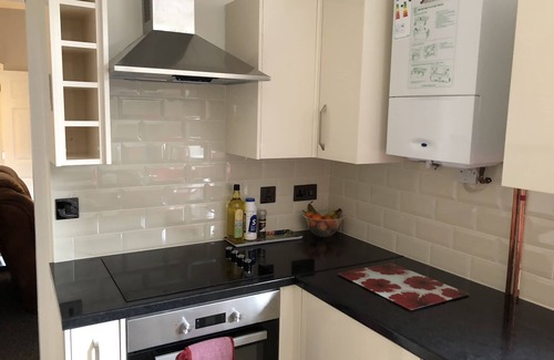 Crewe House | Ideal house for small groups - sleeps up to 7