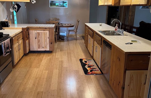 Lawrenceville Other | Ideal Hunter, ATV Rider or Hiker Base Camp. Super quiet on 10 acres. Great WiFi.