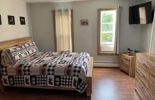 Lawrenceville Other | Ideal Hunter, ATV Rider or Hiker Base Camp. Super quiet on 10 acres. Great WiFi.