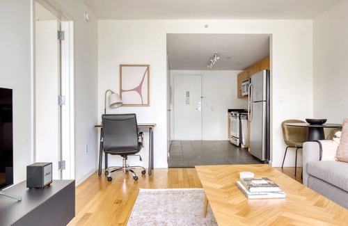 Hunters Point Apartment | Ideal LIC 1BR w/W/D, Elevator & Doorman, near East River, by Blueground