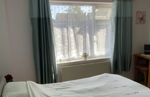 Whitfield House | Ideal location for exploring the beautiful county of Kent.