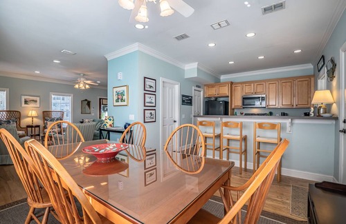 Port Royal House | Ideal Location! Perfect for Graduations and Lowcountry Getaways!