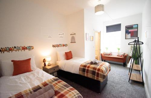 Little Hulton Apartment | Ideal Lodgings in Walkden
