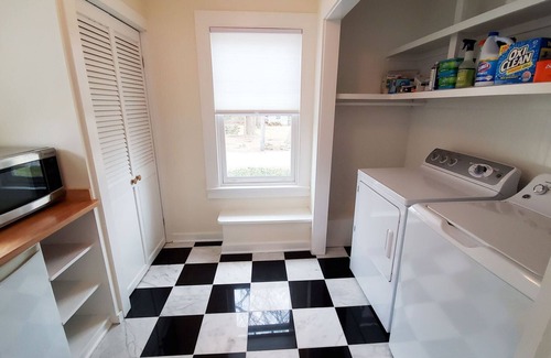 Madison Center House | Ideal Madison home just steps to the beach