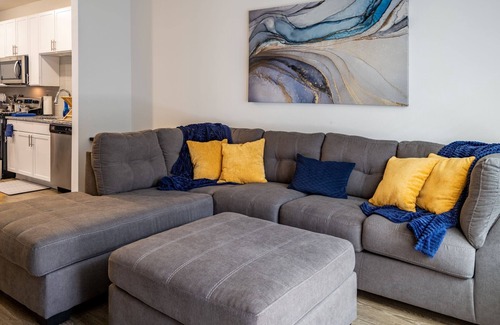 Arlington Apartment | Ideal Modern Retreat in the Heart of Jacksonville