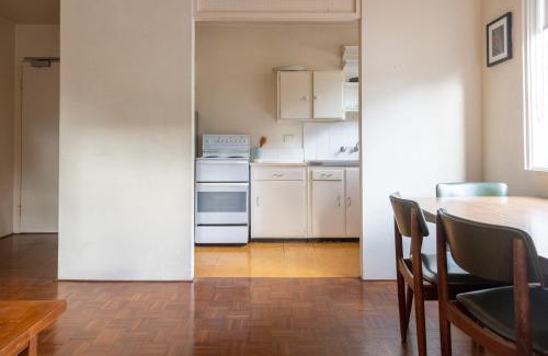 Paddington Apartment | Ideal Paddington Studio with Parking