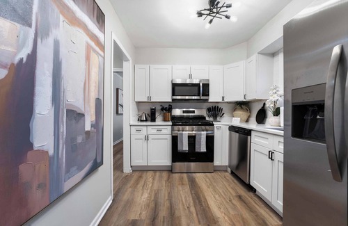 Franklin Park House | Ideal Spot Just Minutes from O’Hare Airport | LCP Collection