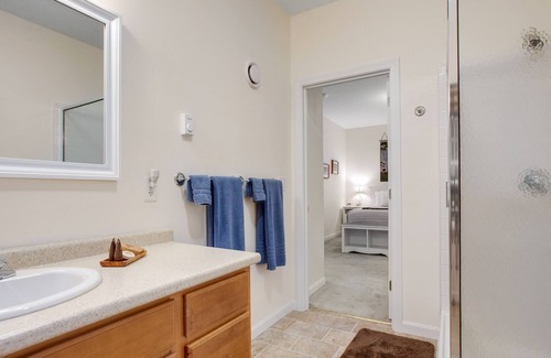 Holderness House | Ideal Squam Lake getaway for couples