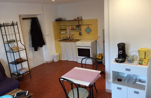 Allemagne-en-Provence Apartment | IDEAL STUDIO TO VISIT THE GORGES OF THE VERDON AND ITS LAKES