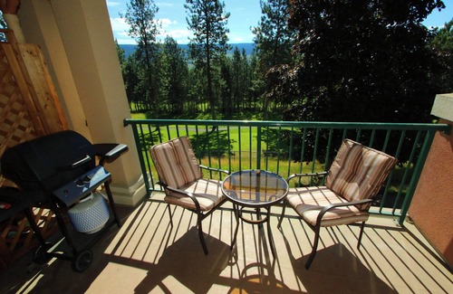 Quail Ridge Apartment | Ideal Studio Near The Airport! (203B)