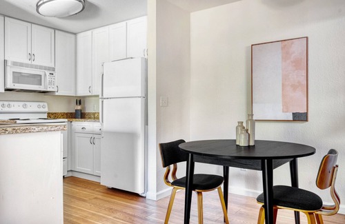Morse Park Apartment | Ideal Sunnyvale 1BR w/Gym, W/D & Lounge, walk to Google, by Blueground