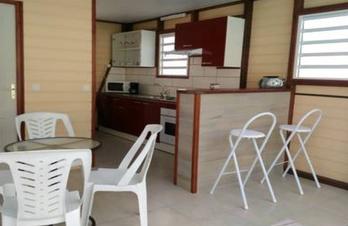 Le Marin House | Ideal T2 bungalow very well equipped, with swimming pool under a starry sky.