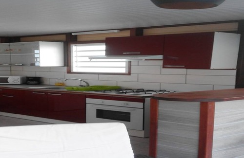 Le Marin House | Ideal T2 bungalow very well equipped, with swimming pool under a starry sky.